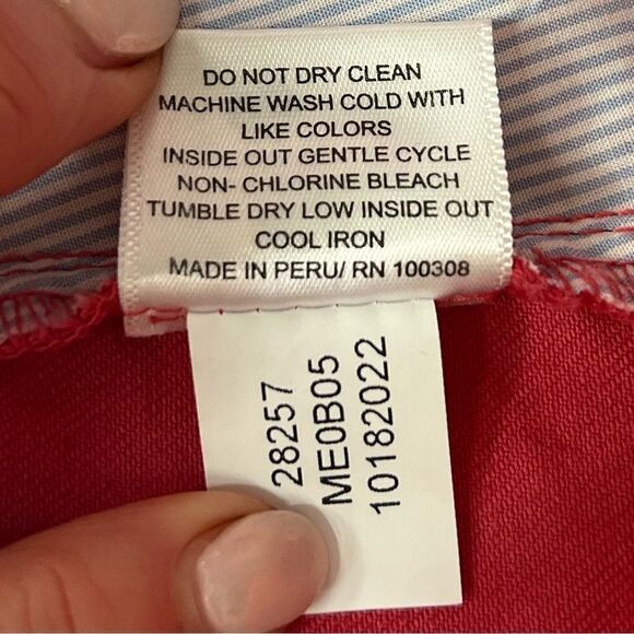 Peter Millar Pima Cotton Golf Shorts in Grenadine. 42” Waist, 8” Inseam. NWOT! - Picture 12 of 13